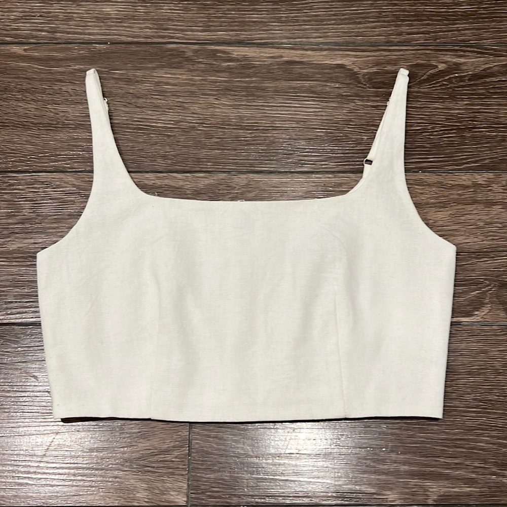 Polly White Linen Crop Top. Never Been worn. Size 4.